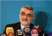 بروجردی: حمایت ماکرون از اهانت به پیامبر اسلام(ص) احمقانه است/ کالاهای فرانسوی تحریم شود