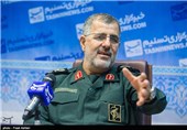 حضور سردار پاکپور فرمانده نیروی زمینی سپاه در خبرگزاری تسنیم 