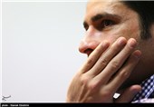 حضور وحید هاشمیان بازیکن سابق فوتبال در خبرگزاری تسنیم