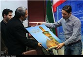 تقدیر از وحید هاشمیان بازیکن سابق فوتبال در خبرگزاری تسنیم