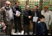 سرلشگر فیروز آبادی رئیس ستاد کل نیروهای مسلح، مسعود ده نمکی کارگردان فیلم، سرلشگر جعفری فرمانده سپاه، سید محمود رضوی تهیه کننده فیلم و سردار نقدی در اکران فیلم معراجی ها
