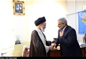 دیدارمجید قلی زاده مدیر عامل خبرگزاری تسنیم با آیت الله حسینی بوشهری 