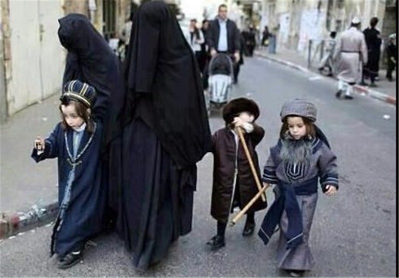 زنان سعودی از نقاب و روبنده استفاده نکنند