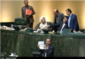 جلسه استیضاح وزیر علوم / مجلس به وزیر علوم رأی عدم اعتماد داد