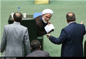 جلسه استیضاح وزیر علوم / مجلس به وزیر علوم رأی عدم اعتماد داد