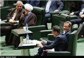 جلسه استیضاح وزیر علوم / مجلس به وزیر علوم رأی عدم اعتماد داد