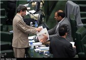 جلسه استیضاح وزیر علوم / مجلس به وزیر علوم رأی عدم اعتماد داد