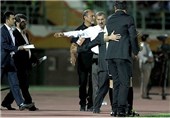 درگیری لفظی مایلی‌کهن با هواداران ملوان