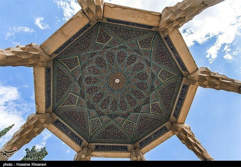 آرامگاه حافظ 4