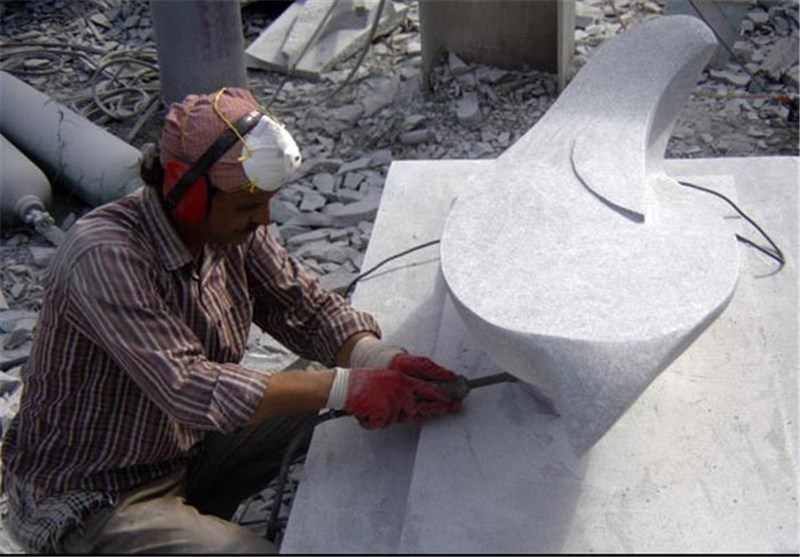 مجسمه سازی , سردار قاسم سلیمانی , شهید سپهبد قاسم سلیمانی , هنرهای تجسمی , سینما , پوران درخشنده , شهدای دفاع مقدس , 