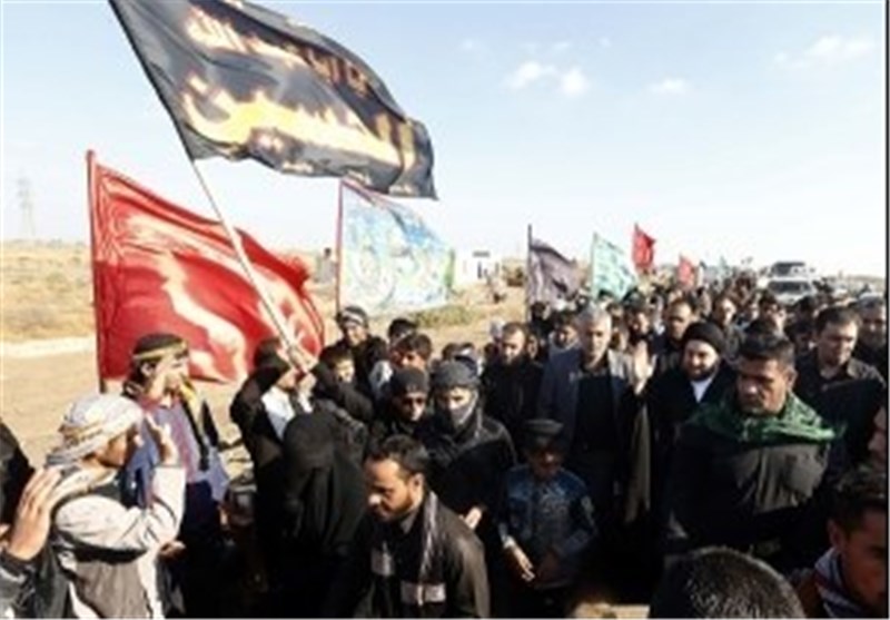 حضور سیدعمار حکیم در خیل عظیم زائران نجف ــ کربلا
