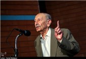 مرحوم مرتضی احمدی هنرمند پیشکسوت سینما، تئاتر، تلویزیون و رادیو در جشن تولد 88 سالگی‌اش