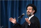 خطیب جمعة طهران: القدرة الدفاعیة الإیرانیة غیّرت میزان القوى لصالح جبهة المقاومة