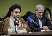  مجید قلی‌زاده مدیرعامل خبرگزاری تسنیم   حجت الاسلام و المسلمین جلالی در مراسم رونمایی کتاب مسیح در شب قدر در خبرگزاری تسنیم 