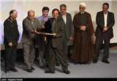 تقدیر از برگزیدگان پنجمین جشنواره علمی تحقیقاتی علوم پزشکی سپاه 