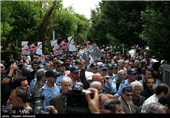 تشییع پیکر عبدالحسین پرتوی خالق عکس معروف دیدار همافران با امام خمینی(ره)