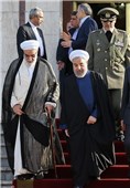 حسن روحانی رئیس‌جمهور و محمدی گلپایگانی رئیس دفتر مقام معظم رهبری