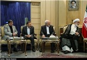 محمدی گلپایگانی رئیس دفتر مقام معظم رهبری  ,محمد جواد ظریف وزیر امور خارجه ,محمود واعظی وزیر ارتباطات و فناوری اطلاعات و علی جنتی  وزیر فرهنگ و ارشاد اسلامی