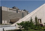 تجمعات مقابل ساختمان مجلس ساماندهی می‌شود+ جزئیات