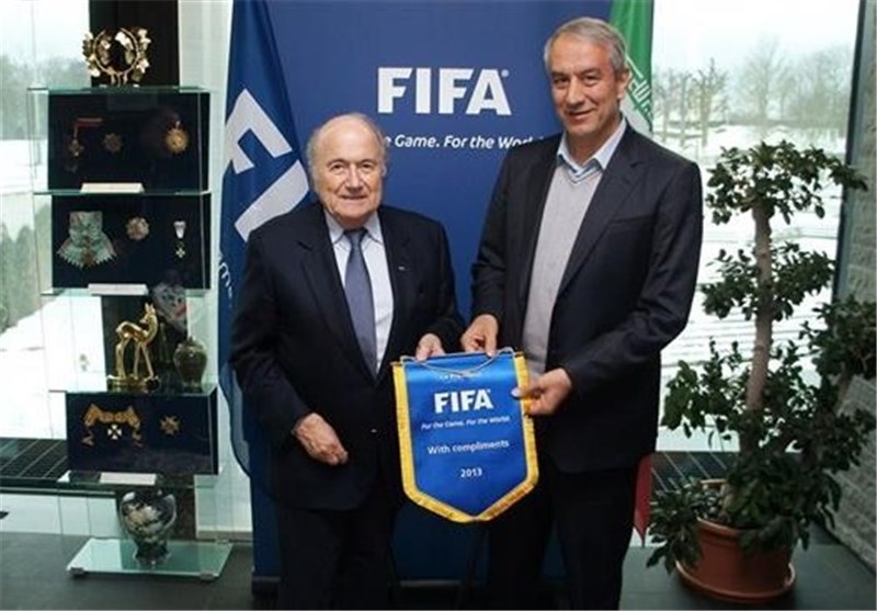 حسینی: هزینه‌های سفر مسئولان فدراسیون با فیفا و AFC است