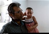 بیماری ایکتیوز هزینه بسیار بالایی دارد.تابه حال پدرملیکا بدون کمک گرفتن از کسی توانسته است هزینه های دارو وپمادهای او را تامین کند(درحدود ۸۰میلیون)ولی چند وقتی است که به دلیل بیکاری و بیماری خودش مجبور به قرض گرفتن شده است و دیگر توان خرید دارو را ندارد.