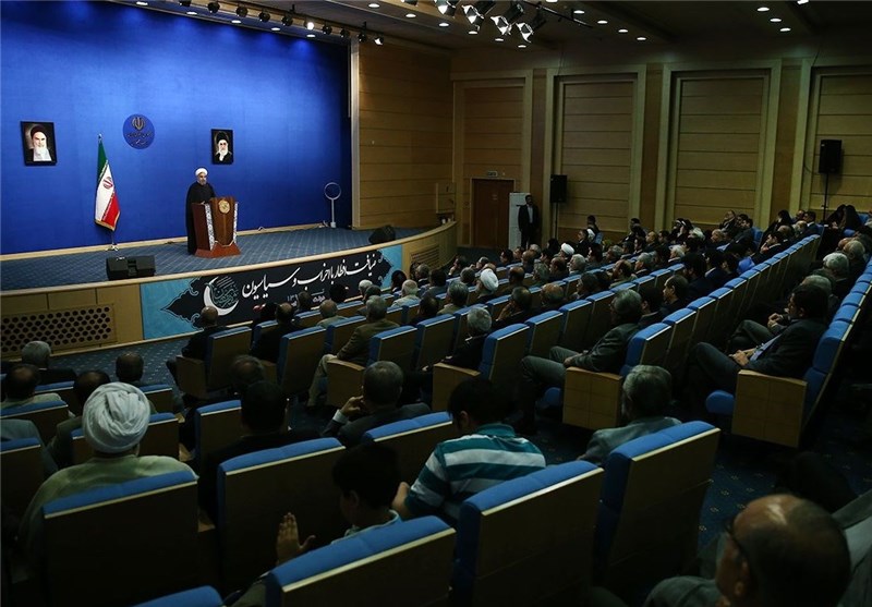 تطهیر سران فتنه با طعم افطار