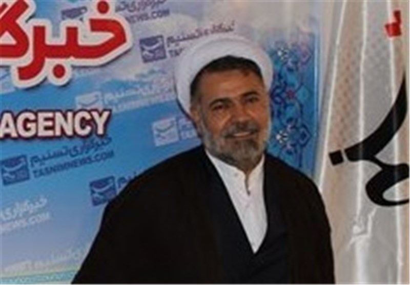 کلنگ منطقه آزاد تجاری اردبیل یک ماه دیگر به زمین زده می‌شود/خانم آذربنیاد نگاه کند