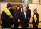 ورود علی اکبر صالحی و گروه مذاکره کننده هسته‌ای ایران به مشهد