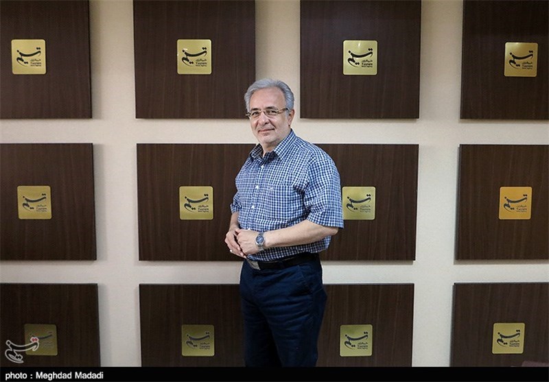 تلویزیون , صدا و سیمای جمهوری اسلامی ایران , شبکه های سیمای جمهوری اسلامی ایران , ماه مبارک رمضان , شبکه پنج | شبکه پنج سیمای جمهوری اسلامی ایران , شبکه دو | شبکه 2 سیمای جمهوری اسلامی ایران , مجریان تلویزیون ایران , 