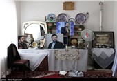 مادر شهید مِنا "محسن حاجی‌حسنی" به فرزند شهیدش پیوست
