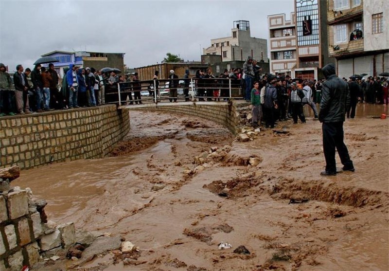 کمک خیران لرستانی به مناطق سیل‌زده ارسال شد