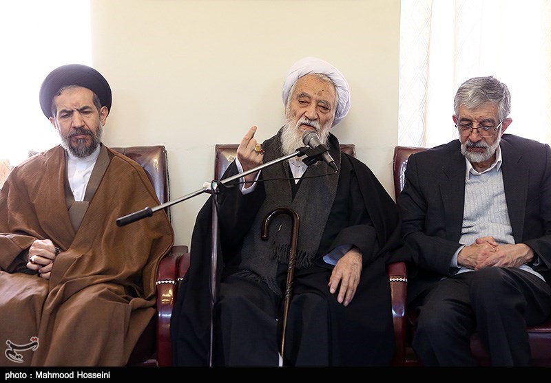 دیدار اعضای ائتلاف اصولگرایان تهران با آیت الله موحدی کرمانی