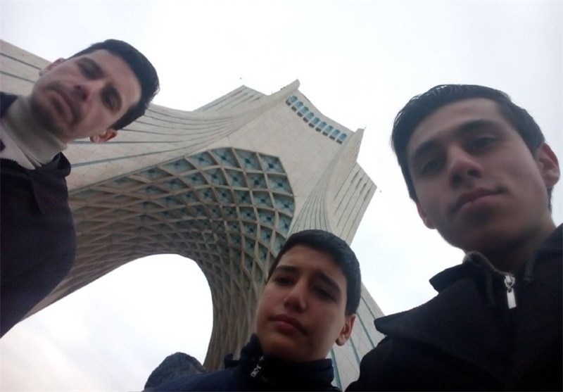 با مخاطبان