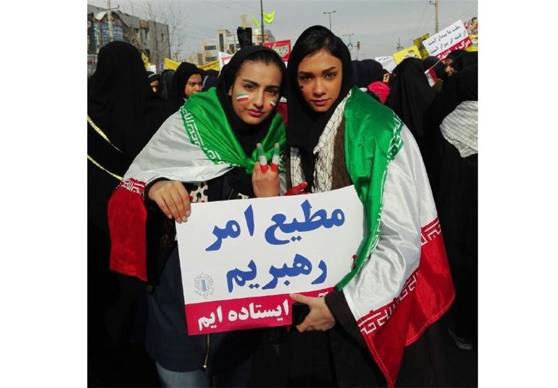 با مخاطبان