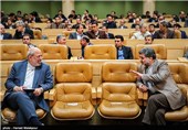 سیدحسین هاشمی استاندار تهران و حمید چیت‌چیان وزیر نیرو در دهمین سالگرد روز ملی فناوری هسته‌ای