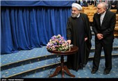 رونمایی از «زونال سانتریفیوژ»، «اولتراسانتریفیوژ» و مجتمع‌های «سوخت تست راکتورهای قدرت» و «سوخت تست راکتور مدرن‌شده اراک» توسط حجت‌الاسلام حسن روحانی رئیس جمهور