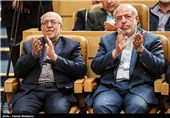 حمید چیت‌چیان وزیر نیرو و محمدرضا نعمت‌زاده وزیر صنعت، معدن و تجارت در دهمین سالگرد روز ملی فناوری هسته‌ای
