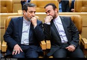 رضا نجفی نماینده ایران در آژانس بین‌المللی انرژی اتمی و سیدعباس عراقچی معاون امور حقوقی و بین‌المللی وزیر امور خارجه در دهمین سالگرد روز ملی فناوری هسته‌ای