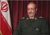سردار جزایری: مسئولانی که درباره فضای مجازی کم‌کاری کردند باید پاسخگو باشند