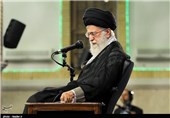 الامام الخامنئی یعزی آیة الله السیستانی فی وفاة شقیقه