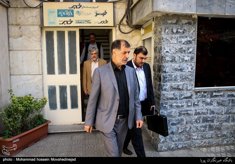 نشست خبری باهنر