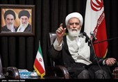 ایران با استفاده از منویات ابوعلی سینا ثقل رشته‌های علمی جهان شود