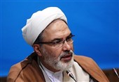 نقش مرکز عالی قرآن و عترت در تربیت حافظان قرآن چیست؟