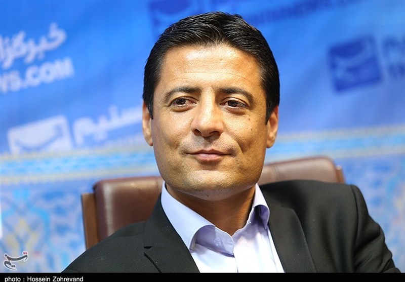 بازدید فغانی و منصوری از غرفه تسنیم