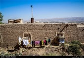 منطقه خاورشهر در روستای قاسم آباد جزء مناطق محرومی است که در حوالی تهران واقع شده است.شغل بیشتر این مردم کار در کوره های آجرپزی است.
