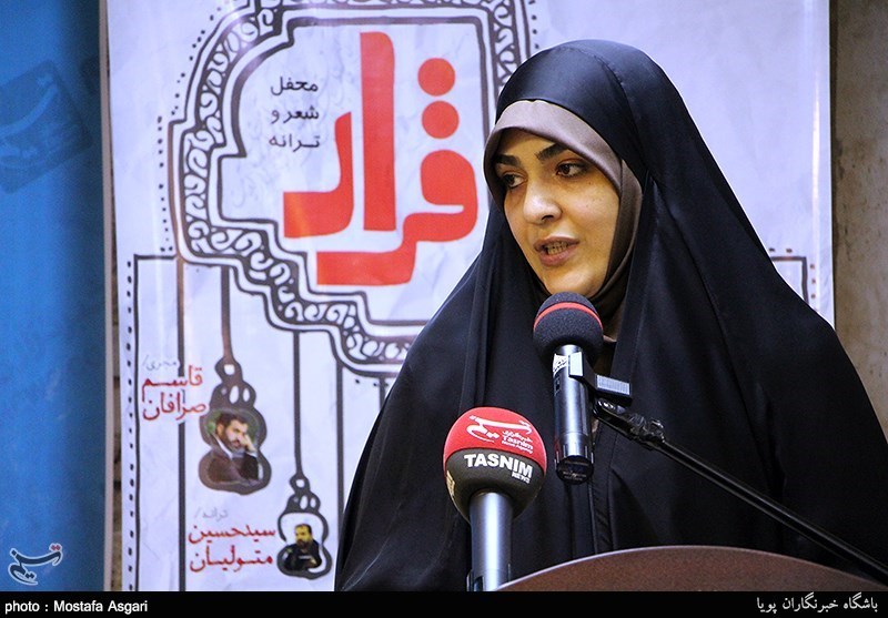 نخستین محفل شعرو ترانه درباشگاه خبرنگاران پویا