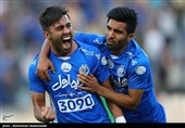 دیدار تیم های فوتبال استقلال تهران و ماشین سازی تبریز