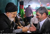 دیدار مردم با آیت الله سید علی لواسانی