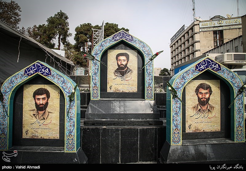 رونمایی از تمثال شهدای دانشجوی پیرو خط امام