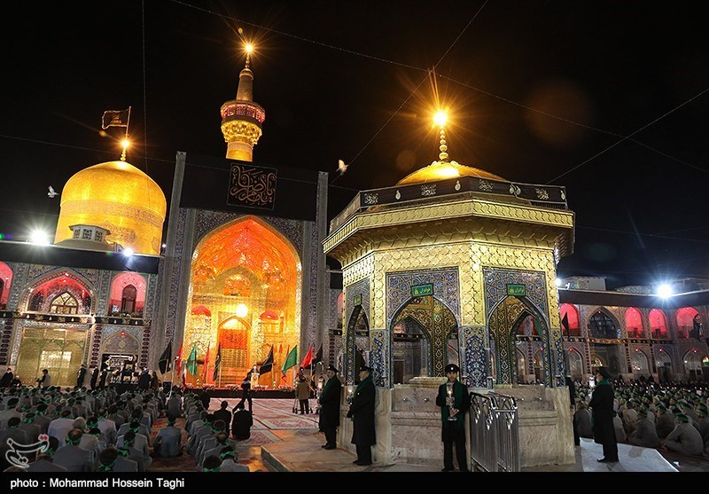 مراسم لاله‌گردانی خدام در حرم شاهچراغ(ع) برگزار می‌شود